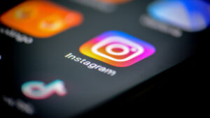 Instagram’dan Gençler İçin Yeni Güvenlik Kalkanı: Kritik Aramalar Ebeveynlere Bildirilecek