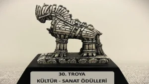 Kültürün Hafızası Onurlandırılıyor: 30. Troya Kültür-Sanat Ödülleri Sahiplerini Buluyor