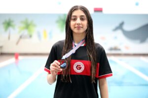 Fobiden Kürsüye: Almira Karakuş’un İlham Veren Başarı Hikayesi